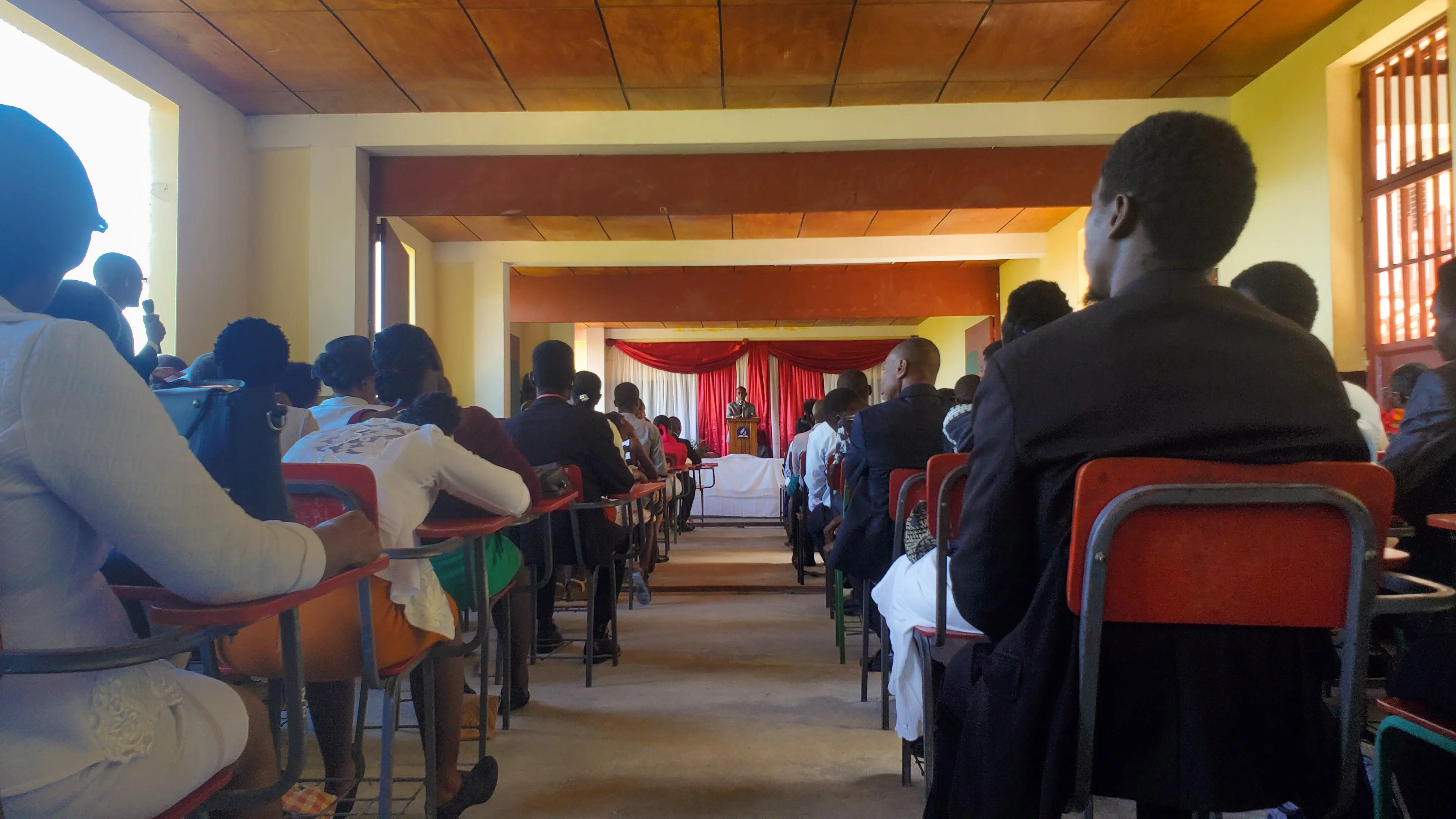 L'eglise durant la journee mondiale de la jeunesse